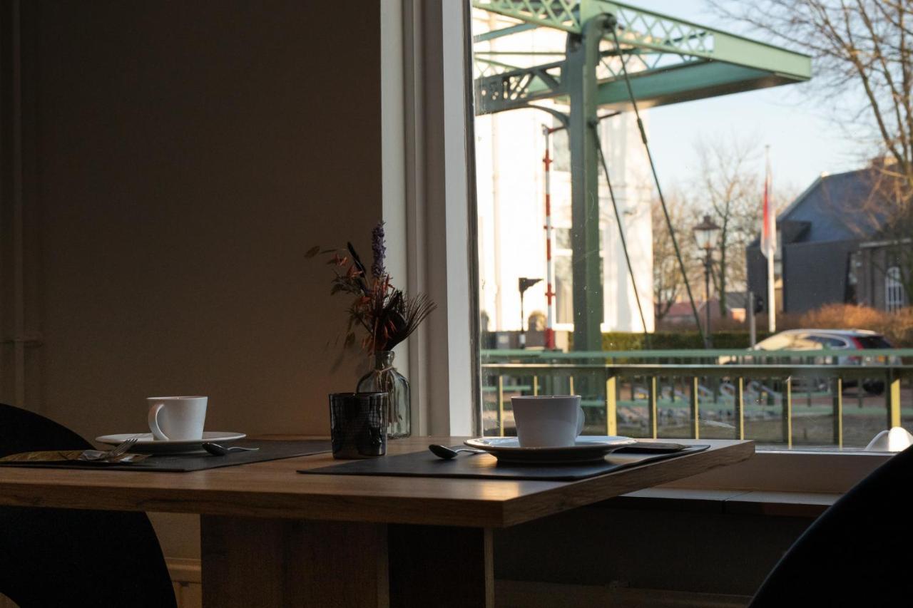 Yep! Slapen Bij De Sluis Acomodação com café da manhã Blokzijl Exterior foto